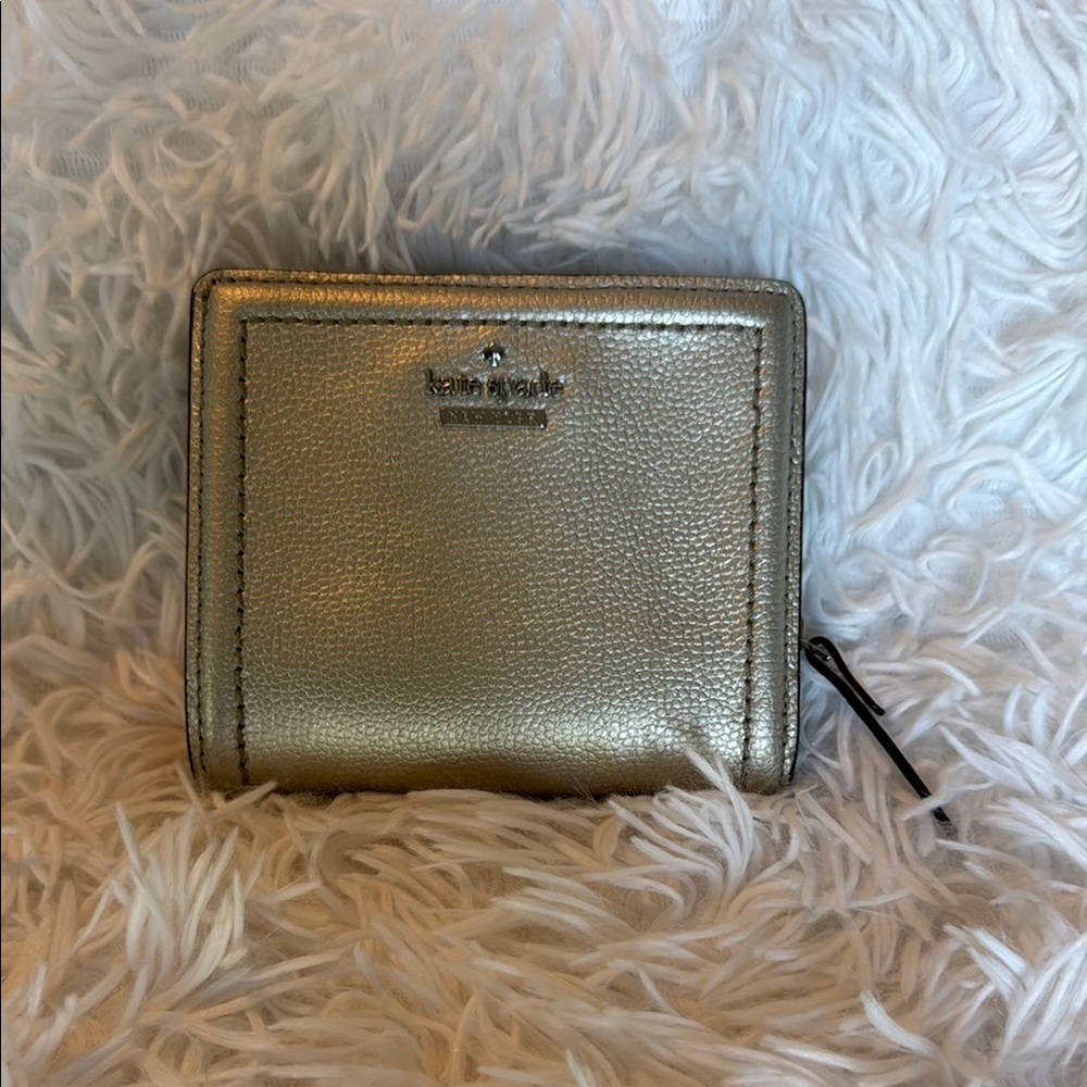 Kate Spade Silver Wallet